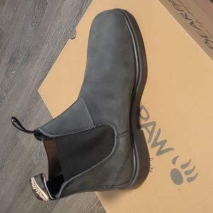 Brand New without box Blundstone Rustic Black Unisex Chelsea Boot